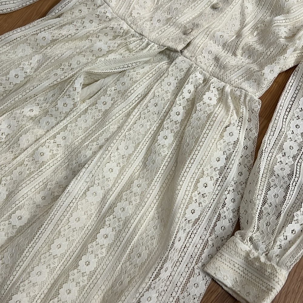 Vintage off white lace button up maxi dress - Picture 6 of 10